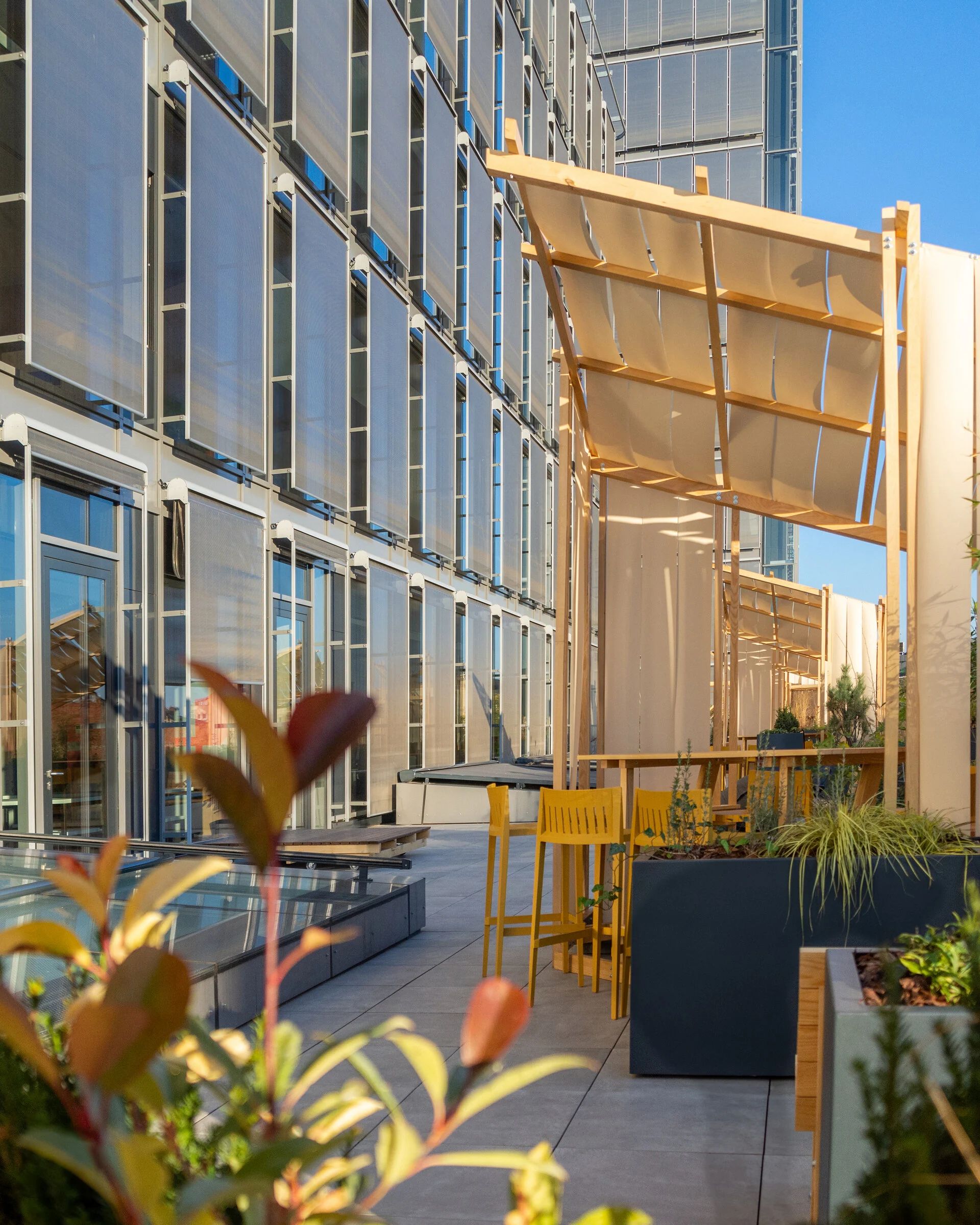 Wooden pavilion on the office terrace